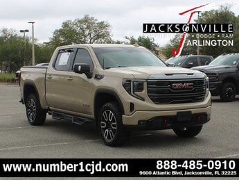 2022 GMC Sierra 1500 AT4 4X4 Truck 4 Door