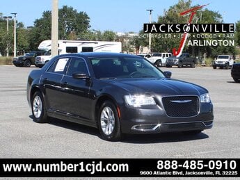 2023 Chrysler 300 Touring Automatic Car 4 Door