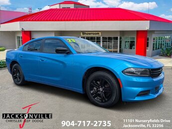 2023 B5 Blue Pearlcoat Dodge Charger SXT 4 Door RWD Automatic Car