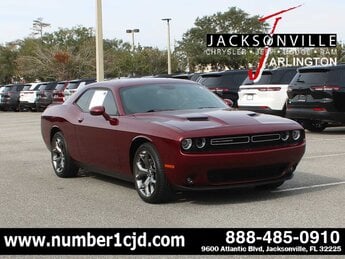 2017 Octane Red Pearlcoat Dodge Challenger SXT Plus RWD 2 Door Car Automatic G 3.6L V6 Cylinder Engine3.6