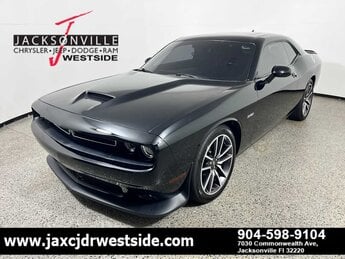 2023 Pitch Black Clearcoat Dodge Challenger R/T G 5.7L 8 Cylinder Engine5.7 Car RWD 2 Door