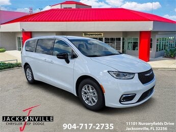 2026 Chrysler Pacifica Select FWD 4 Door Van Automatic