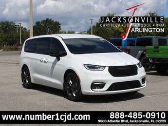 2026 Chrysler Pacifica Select Automatic FWD Van G 3.6L V6 Cylinder Engine3.6