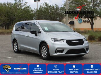 2026 Silver Mist Clearcoat Chrysler Pacifica Select Automatic FWD G 3.6L V6 Cylinder Engine3.6 Van 4 Door