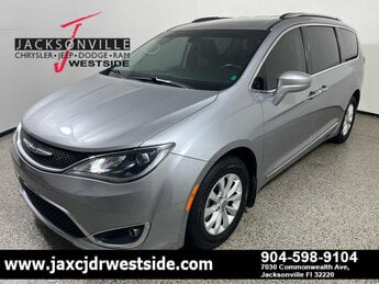 2019 Billet Silver Metallic Clearcoat Chrysler Pacifica Touring L Automatic G 3.6L V6 Cylinder Engine3.6 4 Door