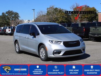 2026 Silver Mist Clearcoat Chrysler Pacifica Select Automatic 4 Door Van G 3.6L V6 Cylinder Engine3.6 FWD