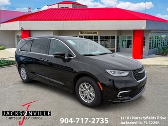 2026 Diamond Black Crystal Pearlcoat Chrysler Pacifica Select FWD 4 Door Automatic 3.6L V6 24V VVT Engine