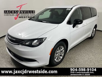 2026 Bright White Clearcoat Chrysler Voyager LX FWD G 3.6L V6 Cylinder Engine3.6 4 Door