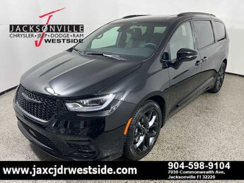 2026 Diamond Black Crystal Pearlcoat Chrysler Pacifica Limited 4 Door Automatic FWD G 3.6L V6 Cylinder Engine3.6