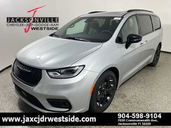 2026 Chrysler Pacifica Limited Van Automatic 4 Door FWD