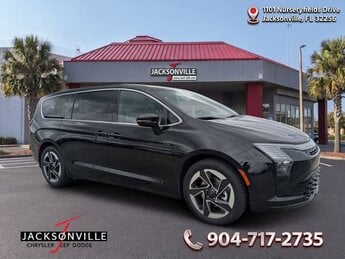 2027 Chrysler Pacifica Limited Automatic 3.6L V6 24V VVT Engine FWD