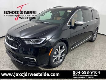 2026 Diamond Black Crystal Pearlcoat Chrysler Pacifica Pinnacle Automatic FWD G 3.6L V6 Cylinder Engine3.6