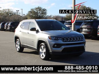 2022 Billet Silver Metallic Clearcoat Jeep Compass Latitude G 2.4L 4 Cylinder Engine2.4 4 Door 4X4