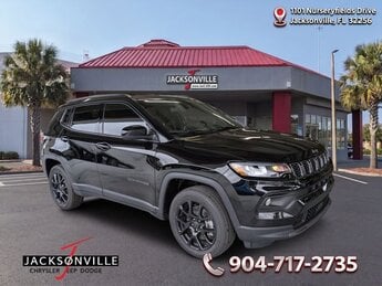 2026 Diamond Black Crystal Pearlcoat Jeep Compass Latitude 2.0L I4 DOHC Engine SUV 4X4