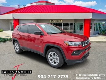 2025 Red Hot Pearlcoat Jeep Compass Latitude 2.0L I4 DOHC Engine 4 Door Automatic SUV
