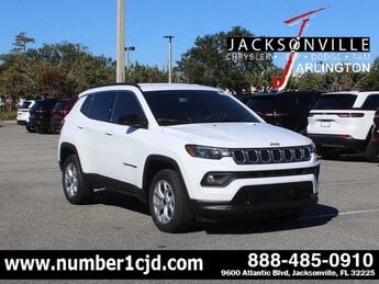 2026 Bright White Clearcoat Jeep Compass Latitude 4 Door G 2.0L 4 Cylinder Engine2.0 Automatic SUV