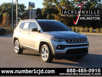 2023 Billet Silver Metallic Clearcoat Jeep Compass Latitude 4X4 G 2.0L 4 Cylinder Engine2.0 4 Door Automatic
