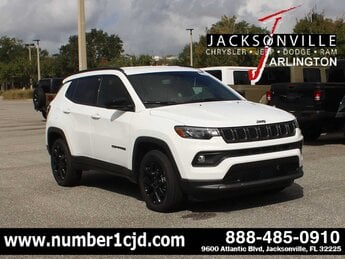 2026 Bright White Clearcoat Jeep Compass Latitude Altitude SUV Automatic 4 Door