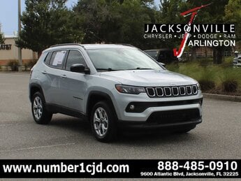 2025 Silver Zynith Metallic Clearcoat Jeep Compass Latitude SUV 4 Door G 2.0L 4 Cylinder Engine2.0 4X4 Automatic