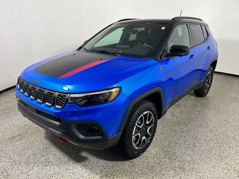 2025 Hydro Blue Pearlcoat Jeep Compass Trailhawk 4 Door 4X4 Automatic
