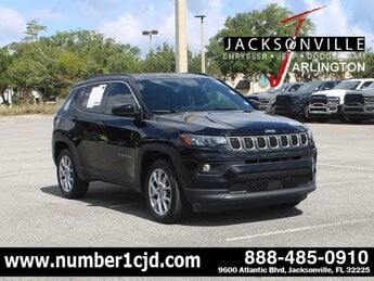 2023 Jeep Compass Latitude Lux 4 Door SUV Automatic 4X4 G 2.0L 4 Cylinder Engine2.0