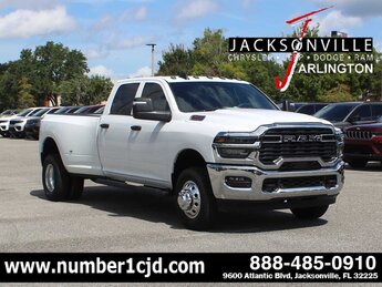 2025 Bright White Clearcoat Ram 3500 Tradesman 4X4 Automatic Truck G 6.4L 8 Cylinder Engine6.4