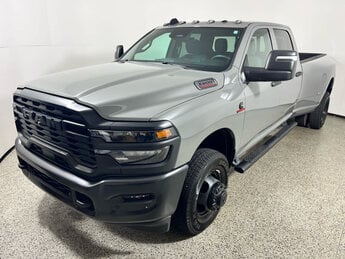 2026 Ceramic Gray Clearcoat Ram 3500 Tradesman 4X4 Truck Automatic D 6.7L Straight 6 Cylinder Engine6.7 4 Door