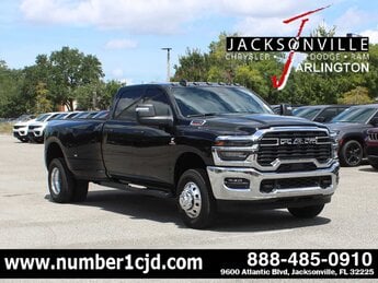 2025 Ram 3500 Tradesman Truck 4 Door Automatic 4X4