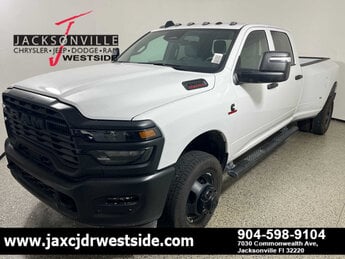 2025 Ram 3500 Tradesman D 6.7L Straight 6 Cylinder Engine6.7 4X4 Truck