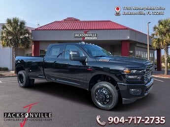 2026 Diamond Black Crystal Pearlcoat Ram 3500 Big Horn 4 Door 4X4 Automatic Truck 6.7L I6 Engine