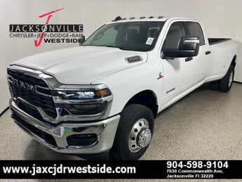 2026 Bright White Clearcoat Ram 3500 Big Horn D 6.7L Straight 6 Cylinder Engine6.7 Automatic 4 Door 4X4 Truck