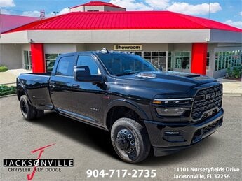 2026 Diamond Black Crystal Pearlcoat Ram 3500 Limited 4 Door 6.7L I6 Engine Truck Automatic