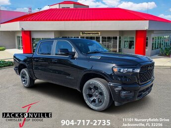 2026 Diamond Black Crystal Pearlcoat Ram 1500 Big Horn/Lone Star Automatic 3.6L V6 24V VVT Engine 4 Door Truck