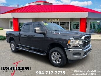 2024 Granite Crystal Metallic Clearcoat Ram 2500 Tradesman 6.4L V8 Engine Automatic 4X4 Truck