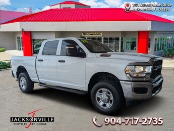 2024 Bright White Clearcoat Ram 2500 Tradesman Automatic Truck 6.4L V8 Engine 4X4 4 Door