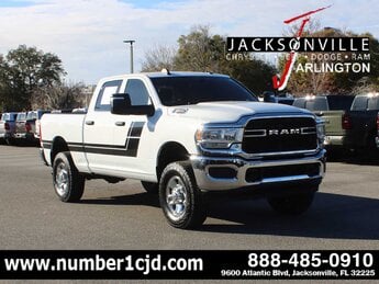 2024 Bright White Clearcoat Ram 2500 Tradesman G 6.4L 8 Cylinder Engine6.4 Truck 4X4 4 Door Automatic