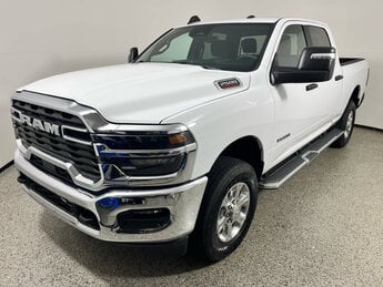 2025 Ram 2500 Big Horn 4 Door 4X4 Truck Automatic G 6.4L 8 Cylinder Engine6.4