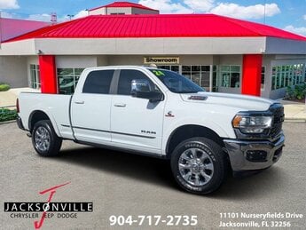 2024 Bright White Clearcoat Ram 2500 Limited 4X4 4 Door Cummins 6.7L I6 Turbodiesel Engine Truck Automatic