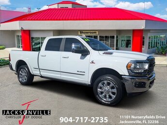 2024 Bright White Clearcoat Ram 2500 Limited 4X4 4 Door Cummins 6.7L I6 Turbodiesel Engine Truck Automatic