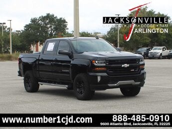 2017 Black Chevrolet Silverado 1500 LT 4 Door G 5.3L 8 Cylinder Engine5.3 Automatic 4X4
