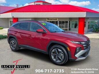 2025 Ultimate Red Hyundai Tucson SEL 4 Door Automatic SUV 2.5L I4 DGI DOHC 16V LEV3-SULEV30 187hp Engine FWD