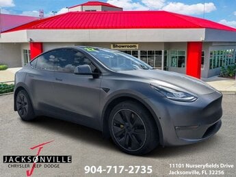 2022 Solid Black Tesla Model Y Long Range Electric Motor Engine Automatic 4 Door AWD SUV