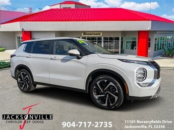 2024 Mitsubishi Outlander SE SUV FWD 4 Door Automatic (CVT) 2.5L 4-Cylinder DOHC Engine