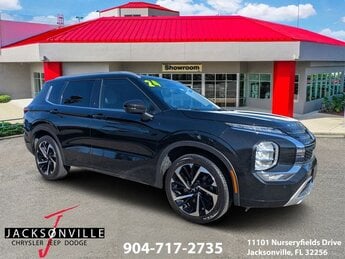 2024 Mitsubishi Outlander SEL 2.5L 4-Cylinder DOHC Engine FWD 4 Door SUV Automatic (CVT)