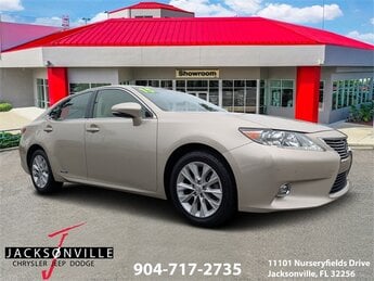2015 Lexus ES Hybrid Automatic (CVT) FWD 2.5L I4 DOHC 16V VVT-i Engine 4 Door Car
