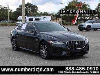 2024 Carpathian Gray Premium Metallic Jaguar XF R-Dynamic SE G 2.0L 4 Cylinder Engine2.0 Car 4 Door Automatic