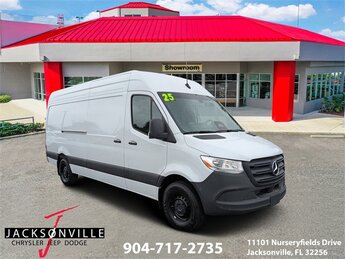 2025 Mercedes-Benz Sprinter 2500 Automatic Van RWD 2.0L 4-Cylinder Diesel Turbocharged DOHC Engine 3 Door