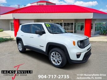 2023 Alpine White Clearcoat Jeep Renegade Latitude 1.3L I4 Engine 4X4 SUV Automatic 4 Door