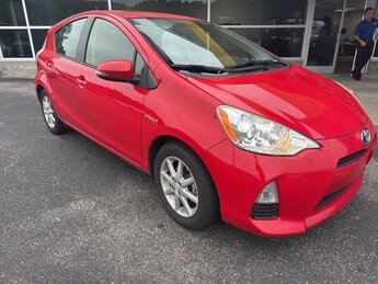 2014 Toyota Prius c Four FWD 1.5L 4-Cylinder Atkinson-Cycle VVT-i Engine 4 Door Hatchback