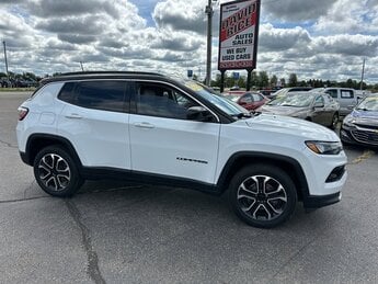 2022 Bright White Clear Coat Jeep Compass Limited Limited Automatic 4 Door SUV
